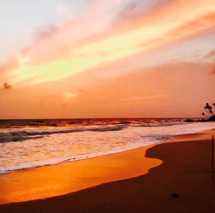 The Beach House Амбалангода Экстерьер фото